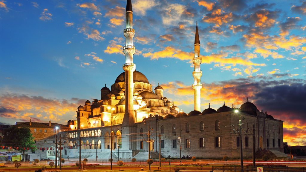 مسجد أيوب سلطان اسطنبول مدينة المآذن
